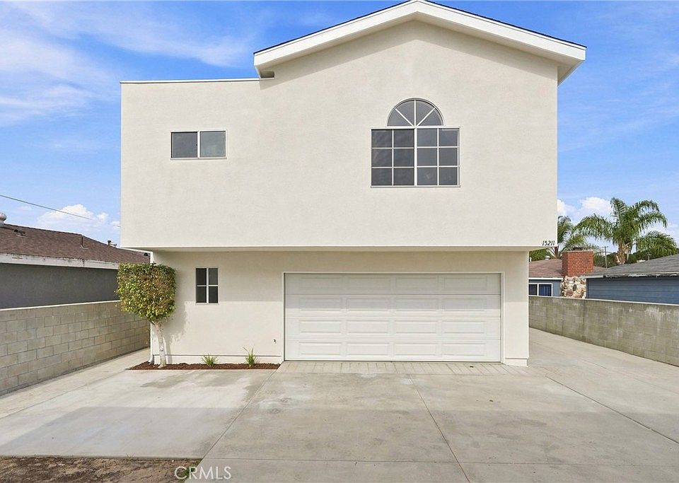 1st image of 15211 Eastwood Ave