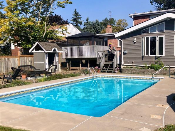 883 Percy Cres, Kingston, ON K7M 4P3