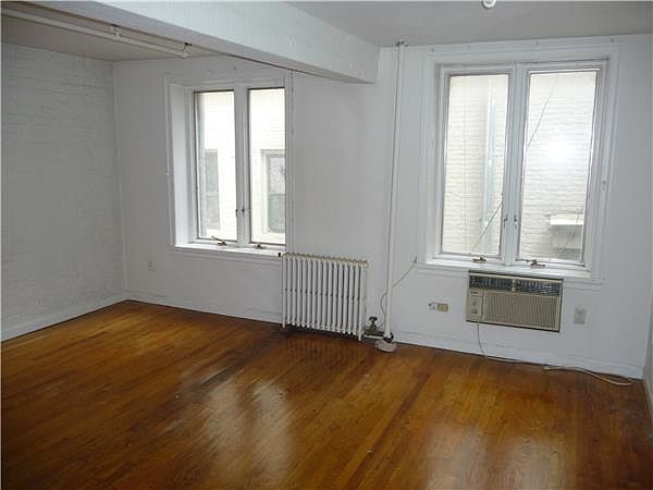1st image of 76 Pearl St APT 4