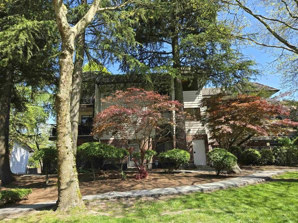 7426 138th St #214, Surrey, BC V3W 6G4