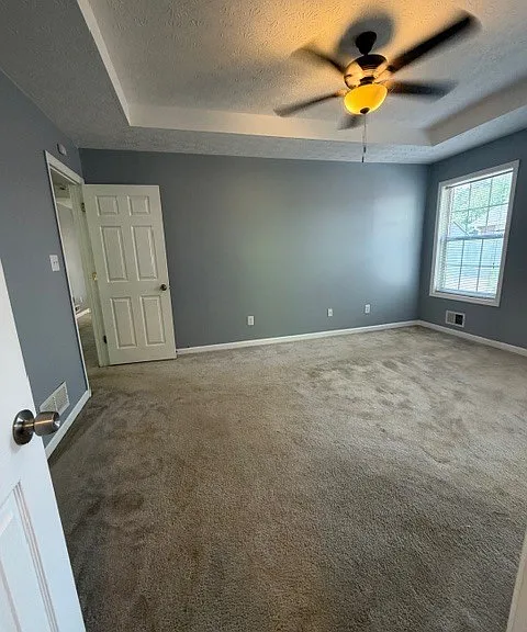 190 Oakwood Cir — Photo 8