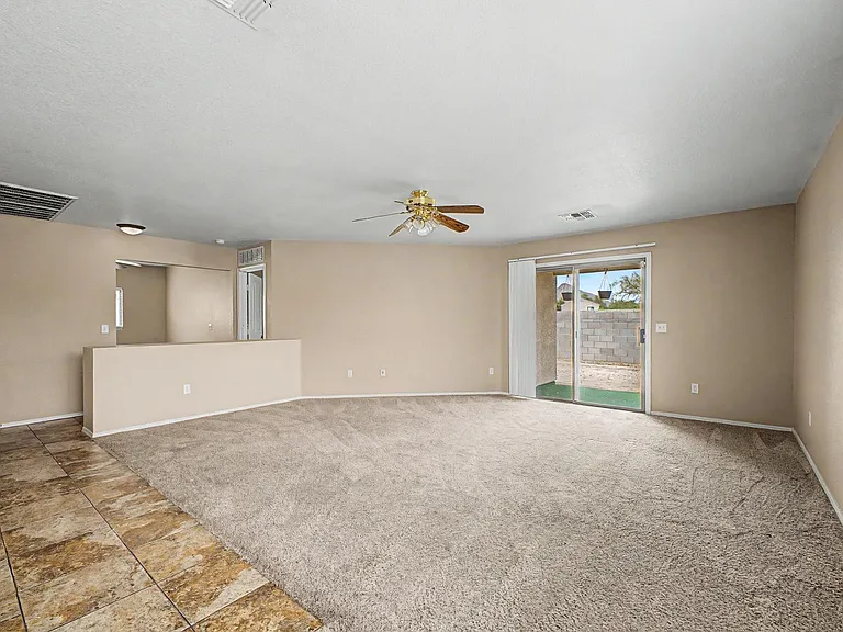 33856 N Cherry Creek Rd — Photo 12