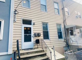 26 W 19th St #2, Weehawken, NJ 07086