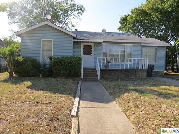 2nd image of 1107 Rocky Ln