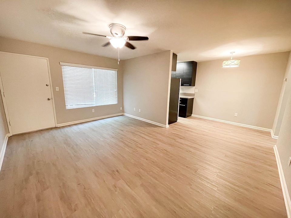 1st image of 4560 Campus Ave APT 4
