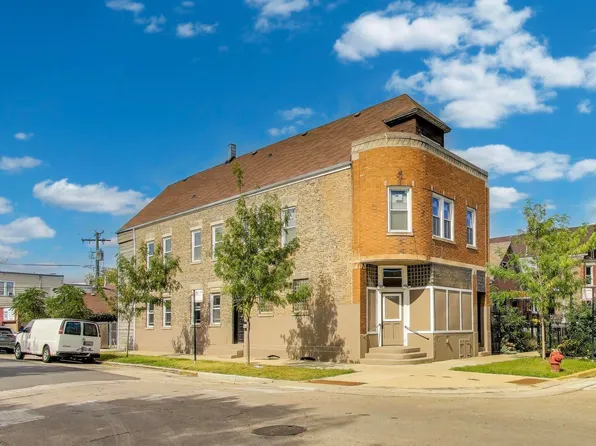 3558 S Honore St #2F, Chicago, IL 60609