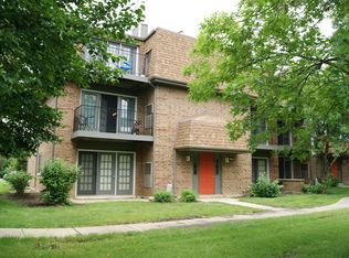 941 Atlantic Ave APT C, Hoffman Estates, IL 60169