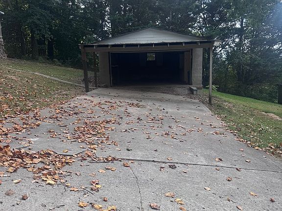 3rd image of 375 Albright Rd