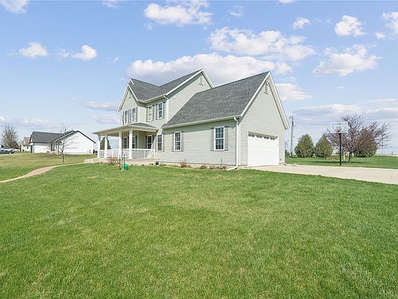 3rd image of 123 Cottage Dr