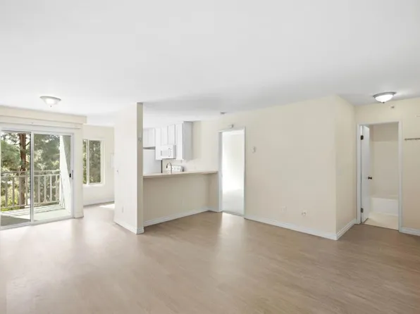 7500 Parkway Dr Unit 207, La Mesa, CA 91942