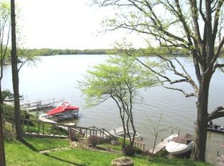 48131 Bayshore Dr, Van Buren Twp, MI 48111