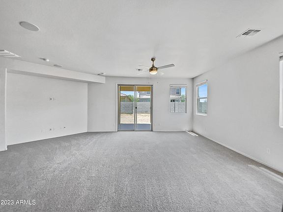3rd image of 40760 W PORTIS Drive