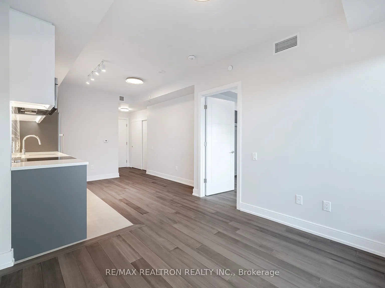 1 bed, $2,235 — Photo 4