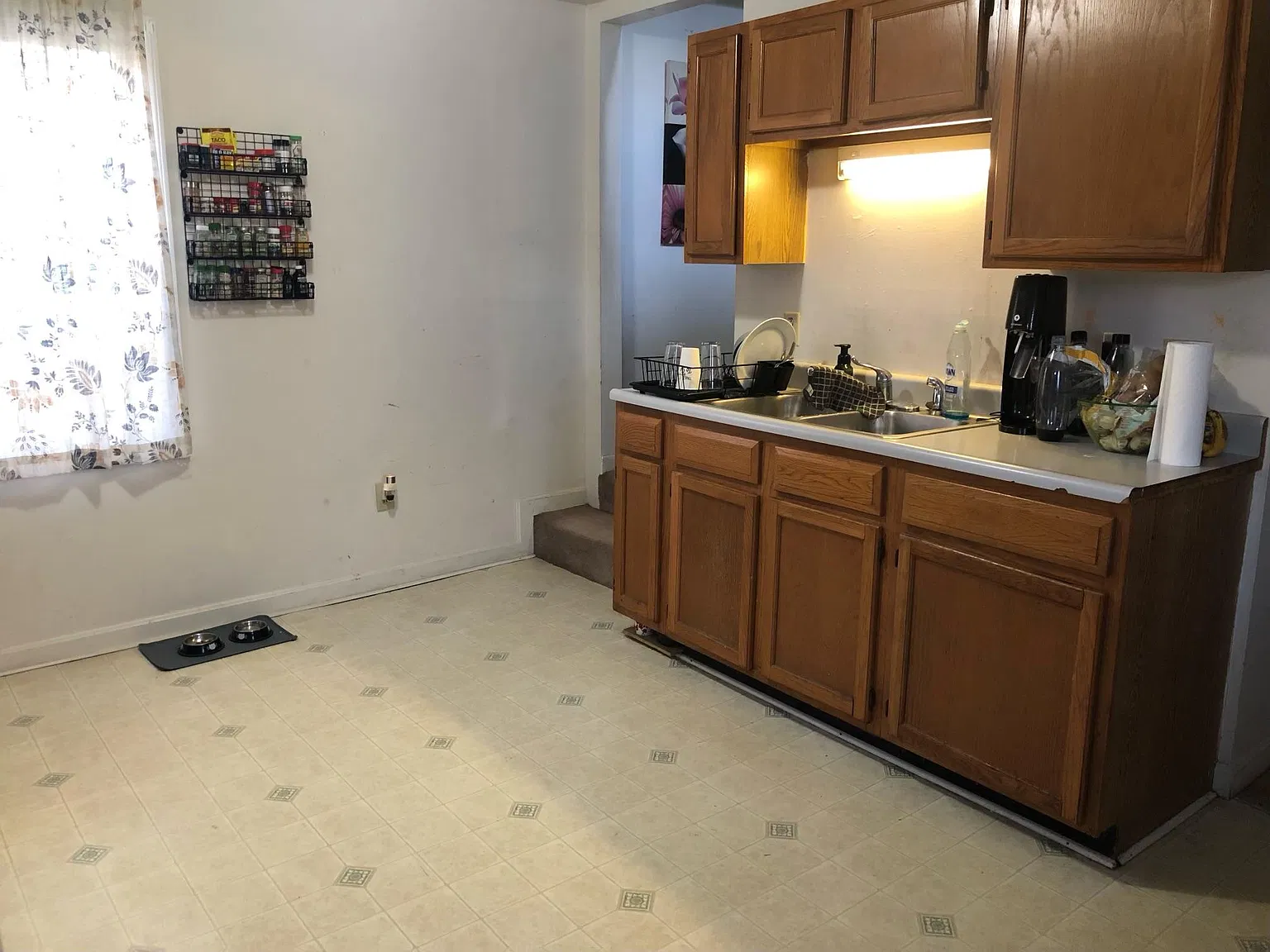 2 bed, 950 sqft, $2,075 — Photo 2