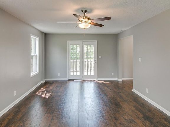 2nd image of 264 Senator Dr Unit A