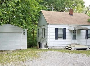 10026 South Rd, Fairview Heights, IL 62208