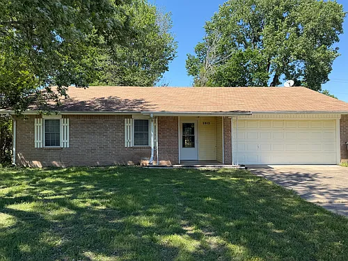 2812 Fredonia St Photo 1