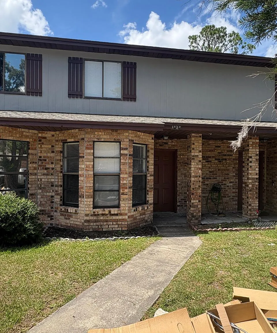 2 bed, 1.5 bath, 1134 sqft, $1,500 — Photo 2