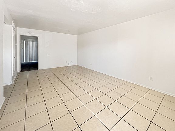 5th image of 901 E Michigan Dr #34