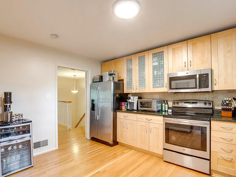 10535 Brevity Dr — Photo 6