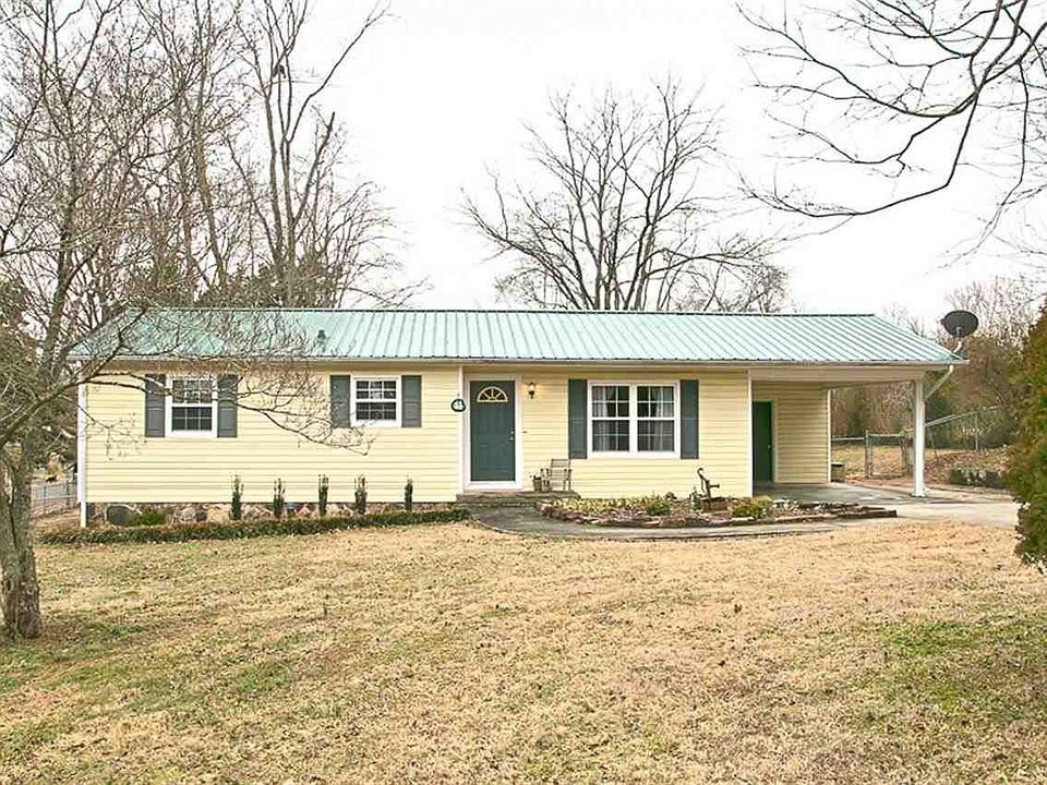 1st image of 304 Carol Dr SE