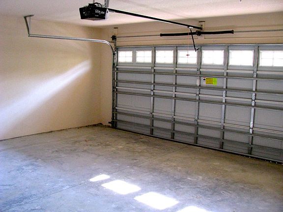 5th image of 1113 Bolton Pl