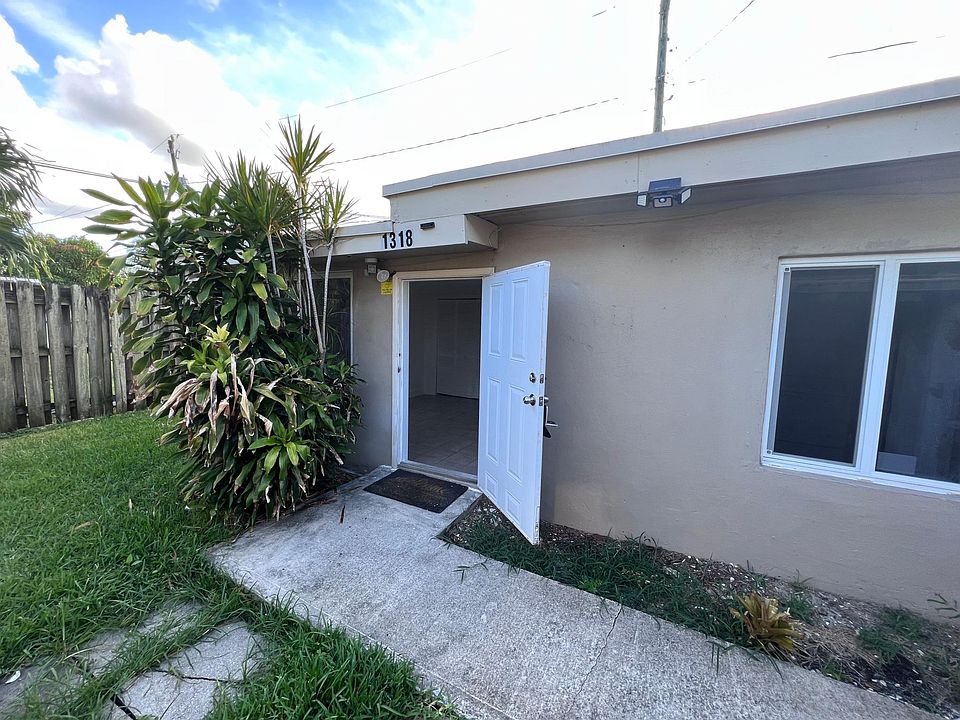 1st image of 1318 S 20th Ave #1318