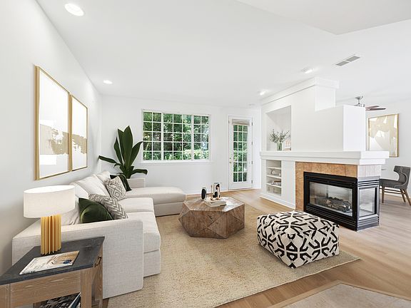 4th image of 2566 Camberley Cir