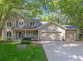7467 Hidden Valley Ct S, Cottage Grove, MN 55016