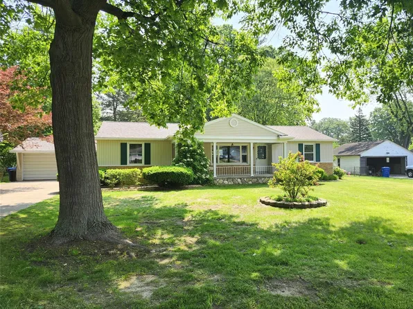 1260 Hira St, Waterford, MI 48328