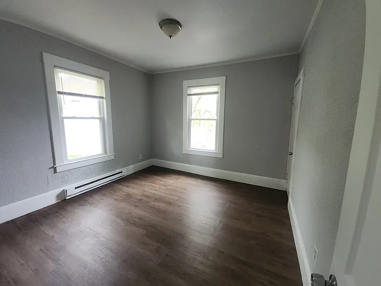 73 Hollywood St #2L — Photo 4