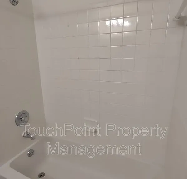 7366 Rose Terrace Ct — Photo 12