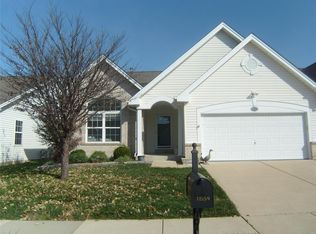 12159 McKelvey Place Dr, Bridgeton, MO 63044