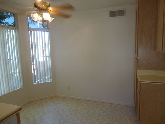 5th image of 3555 Cameo Dr Unit 57