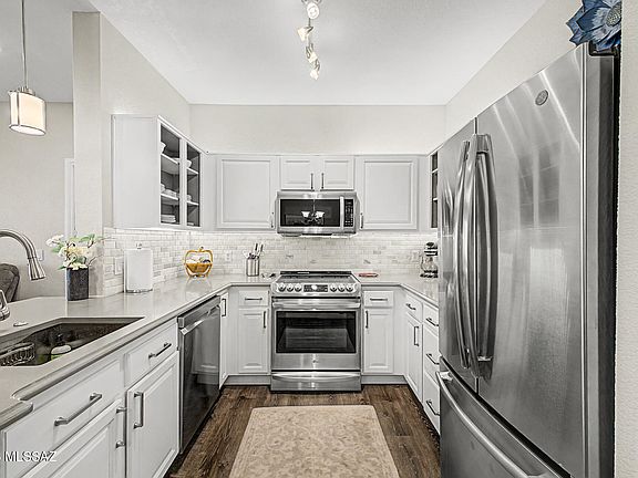 2nd image of 1500 E Pusch Wilderness Dr Unit 17206