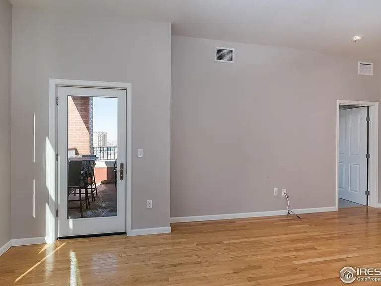 1950 N Logan St #804 — Photo 11
