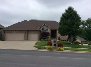 6017 S Lakepoint Dr, Springfield, MO 65804