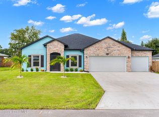 1024 Tevis St SE, Palm Bay, FL 32909