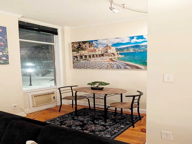 54 James St #2 — Photo 3