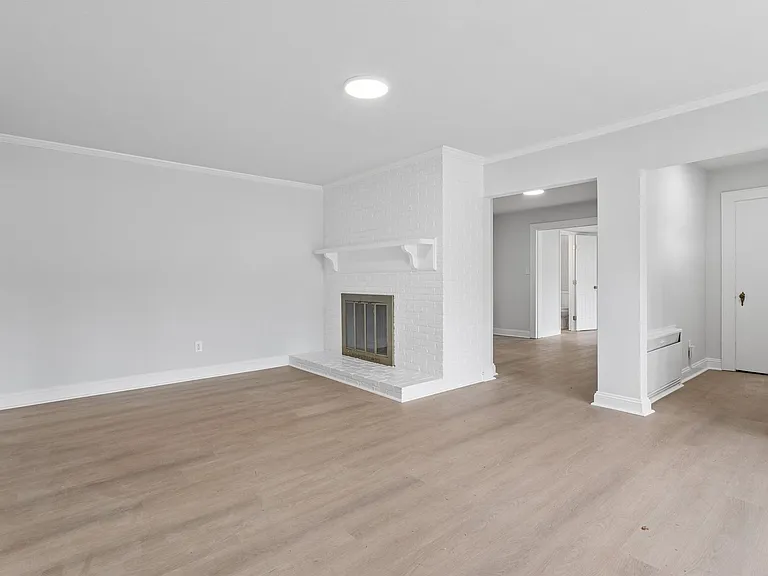 19 Magnolia Pl — Photo 4