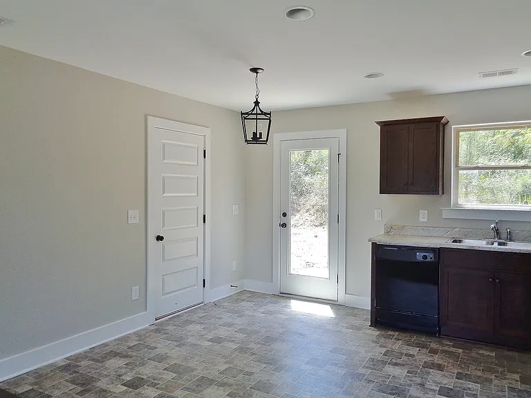 11489 Jace Ave — Photo 6