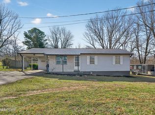 74 Thompson Ln, Crossville, TN 38555