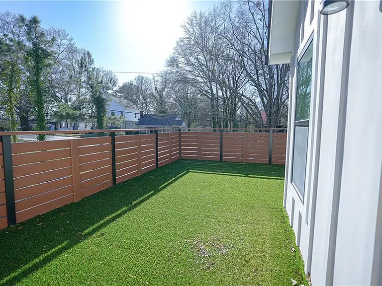 1452 Lockwood Dr SW — Photo 42