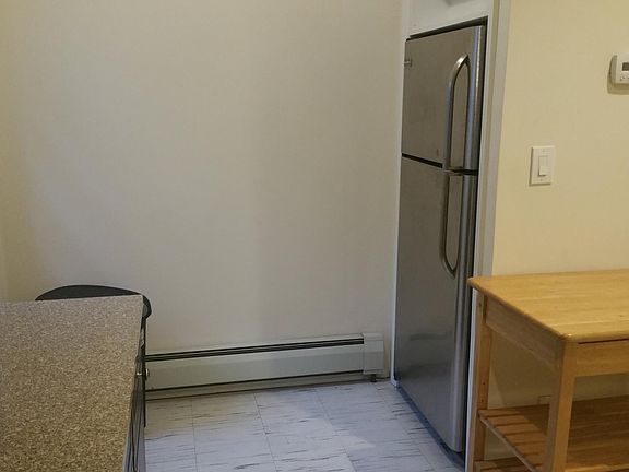 5th image of 231 Main St #1