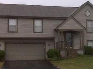 9 Ashton Dr, Ashville, OH 43103