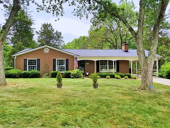 3rd image of 104 Mayfield Dr