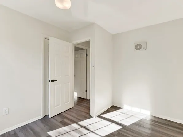 1 Brookview Dr #A, Savannah, GA 31406