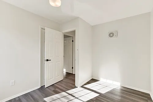 1 Brookview Dr #A Photo 1