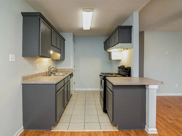 7932 Marsha Woods Dr — Photo 6
