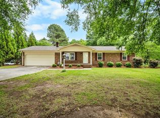 1821 Youngs Mill Rd, Greensboro, NC 27406